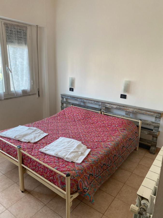 Hotel Nuovo Metropol Albissola Marina Eksteriør bilde